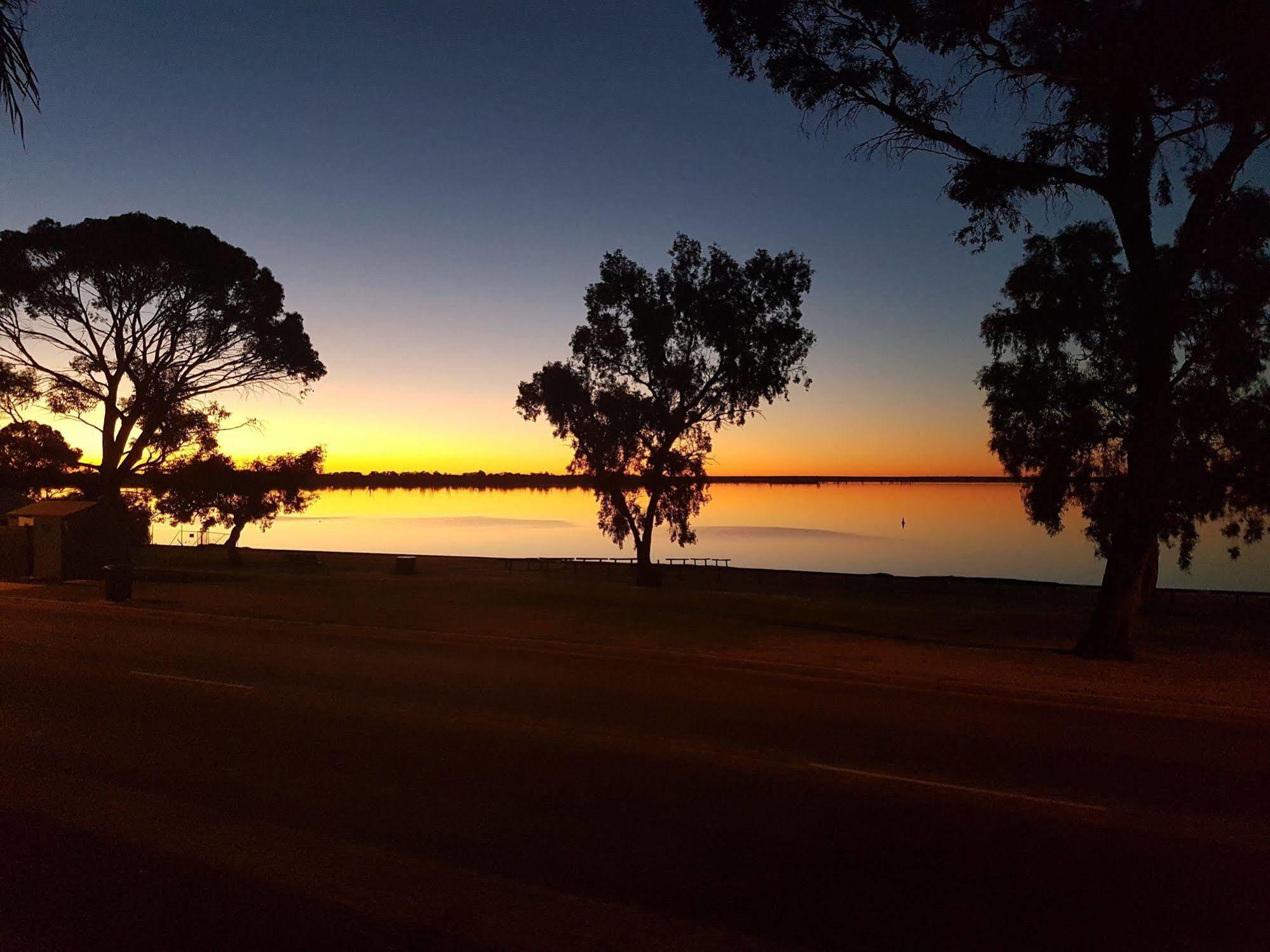 Barmera Lake Resort Motel Zewnętrze zdjęcie